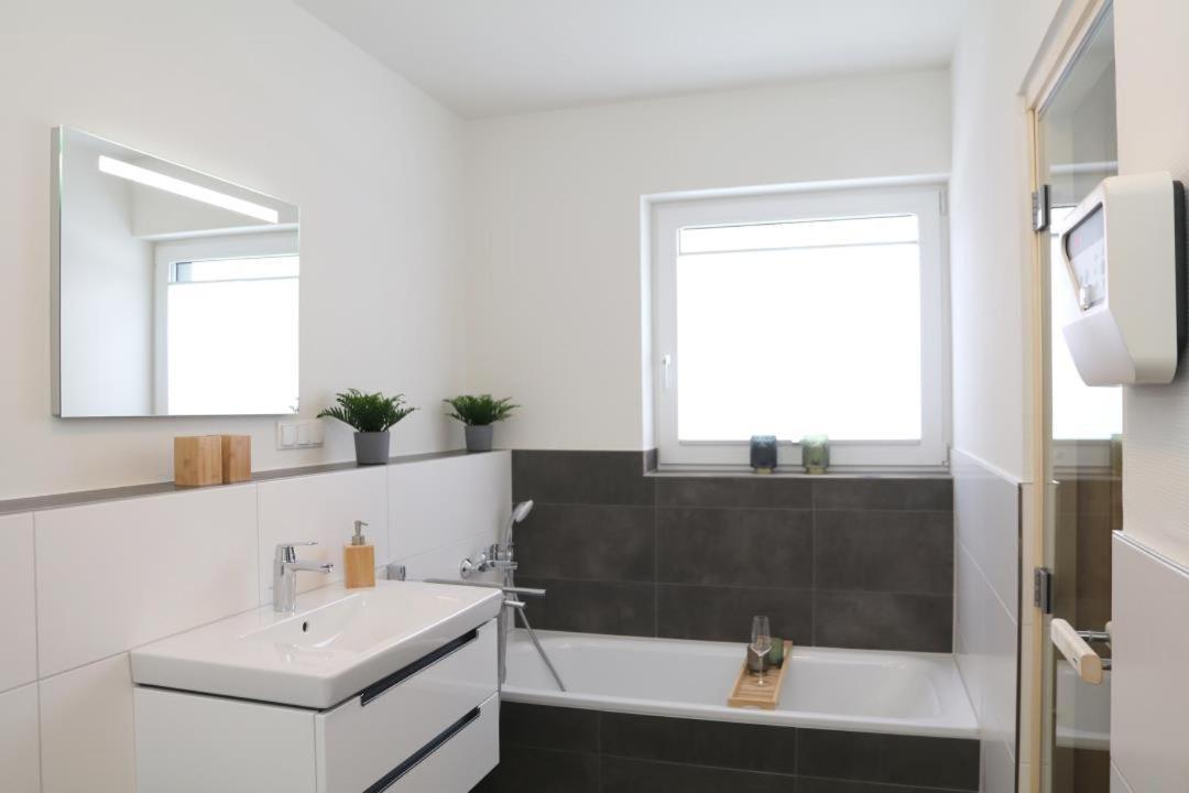 Diemelblick Acht - Ferienhaus Fuer 6 Personen Mit Sauna, Garten Und Dachterrasse Mit Panoramablick Heringhausen Exterior foto